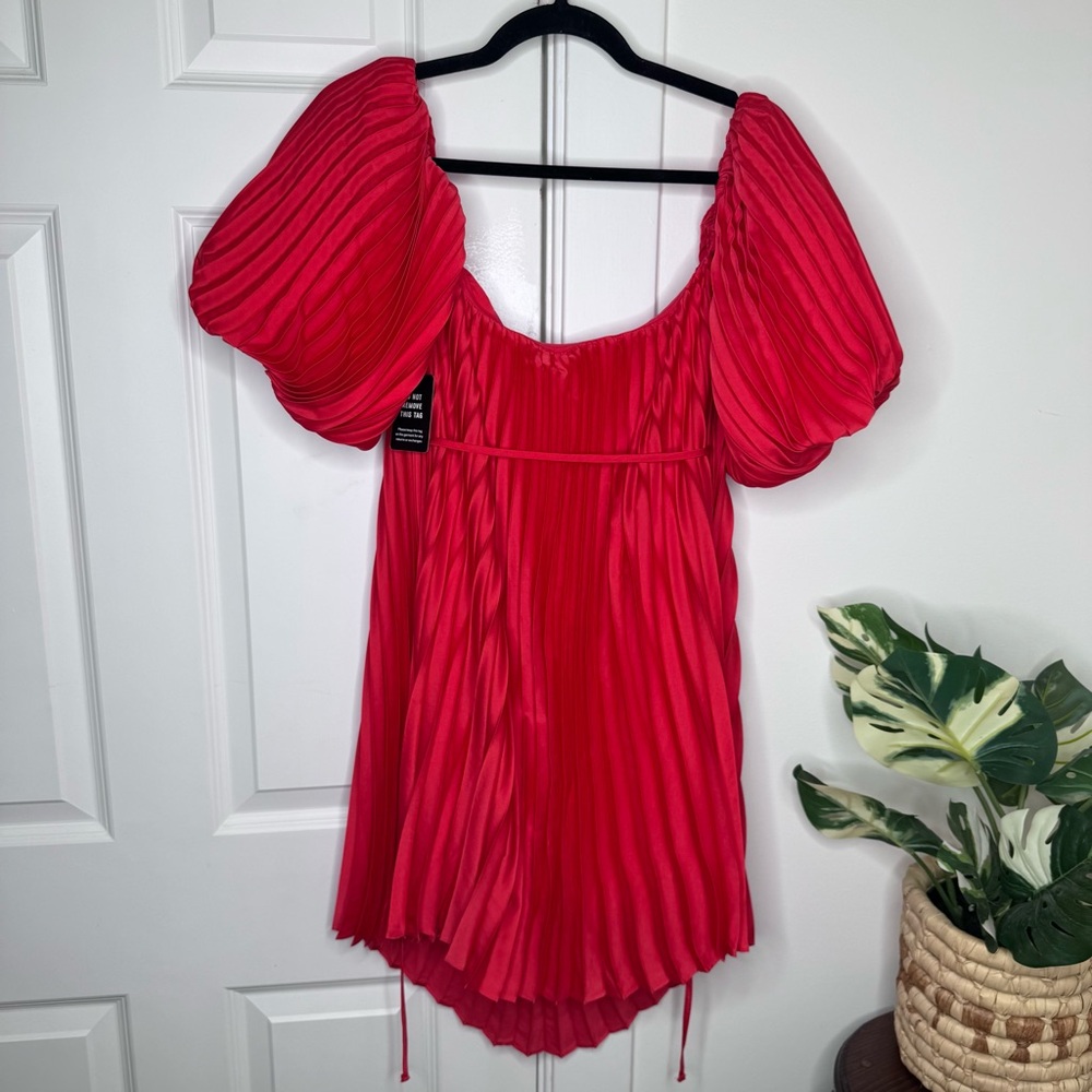 NWT Express Elegant Red Off-Shoulder Dress Small - Picture 3 of 5